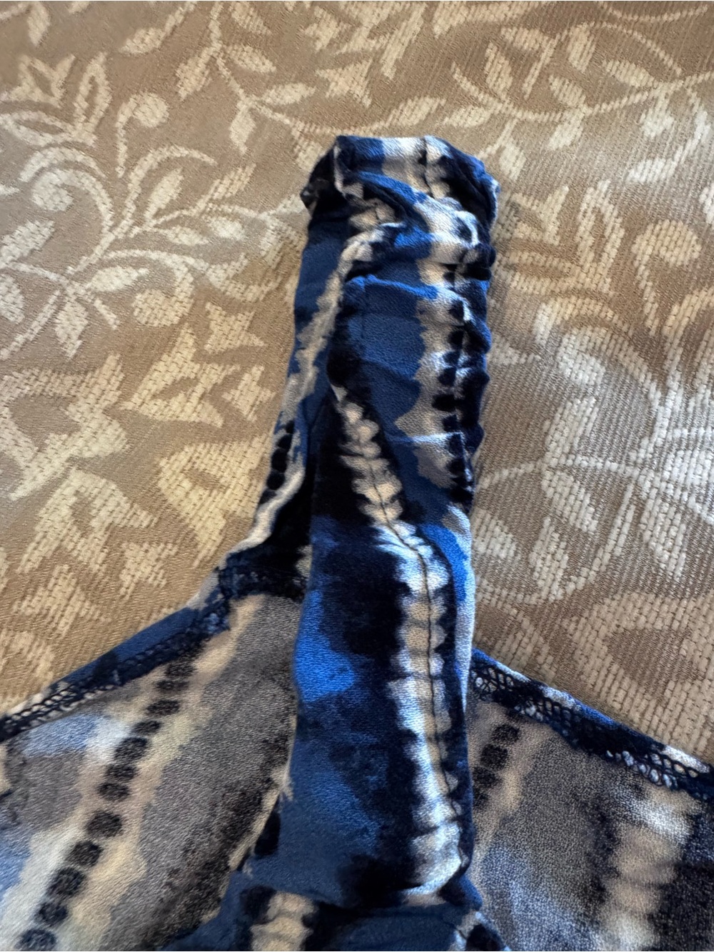 Cupio Lace-Trimmed Garment - Picture 9 of 10